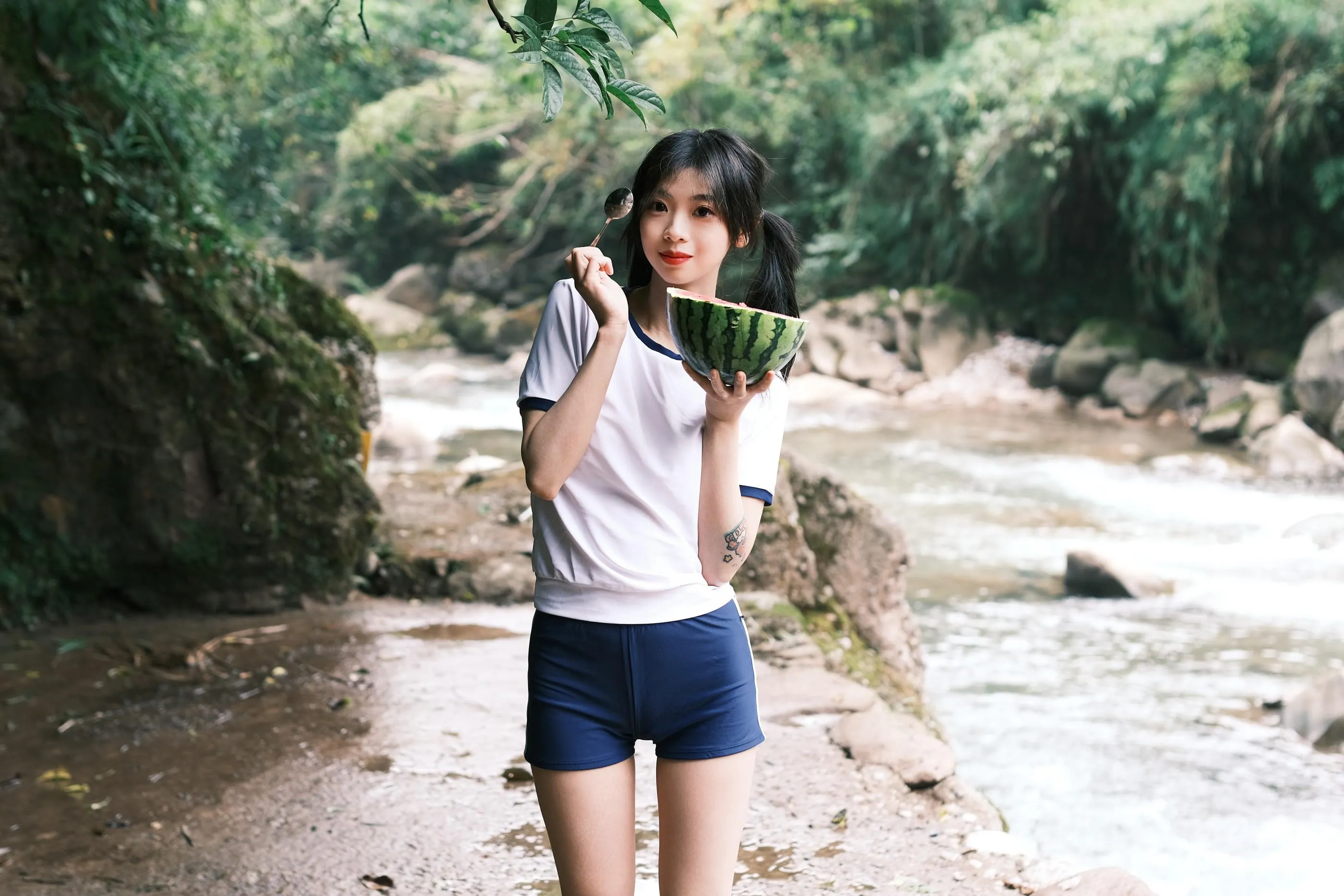 [艺图语] 2022.05.26 慢夏 池子 [20P]插图3